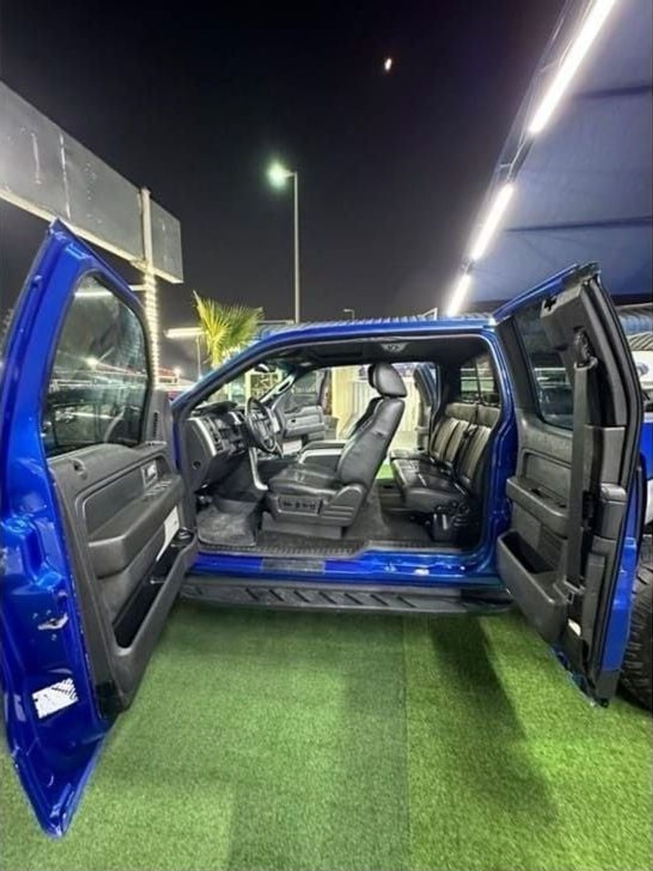 فورد إف-150 رابتور فورد رابتور 2012 بيك اب محرك 3.6 V6 بحالة جيدة جلد داخلي، هل بها فتحة سقف؟ 4wd التحكم في المناخ