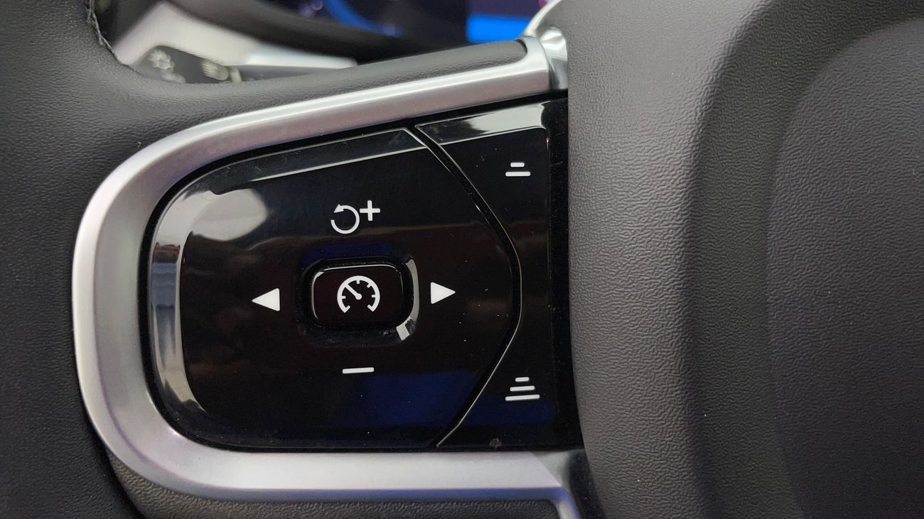 فولفو XC 60 B5 R DESIGN 2 | بدون دفعة مقدمة | اختبار القيادة في المنزل