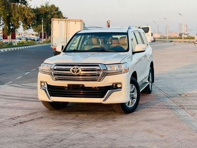 Toyota Land Cruiser Toyota landcuriser GX-R V6 2016 Full Option very neat and clean perfect condition