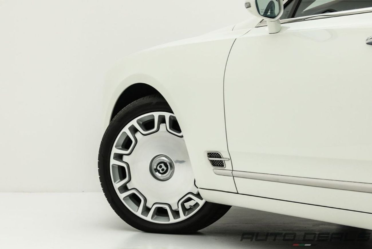 بنتلي مولسان | GCC - Very Low Mileage - Well Maintained - Perfect Condition | 6.0L V8