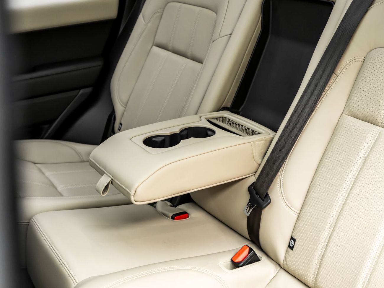 لاند روفر رينج روفر سبورت HSE Dynamic 3.0L