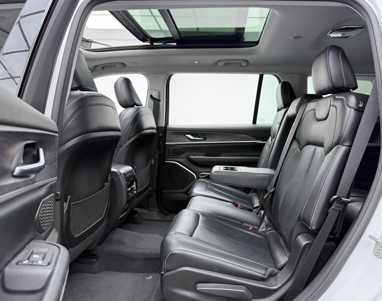 جيب جراند شيروكي L Limited 3.6L 2023 Jeep Grand Cherokee L Limited, Jeep Warranty + Service Pack, Full Jeep Service H
