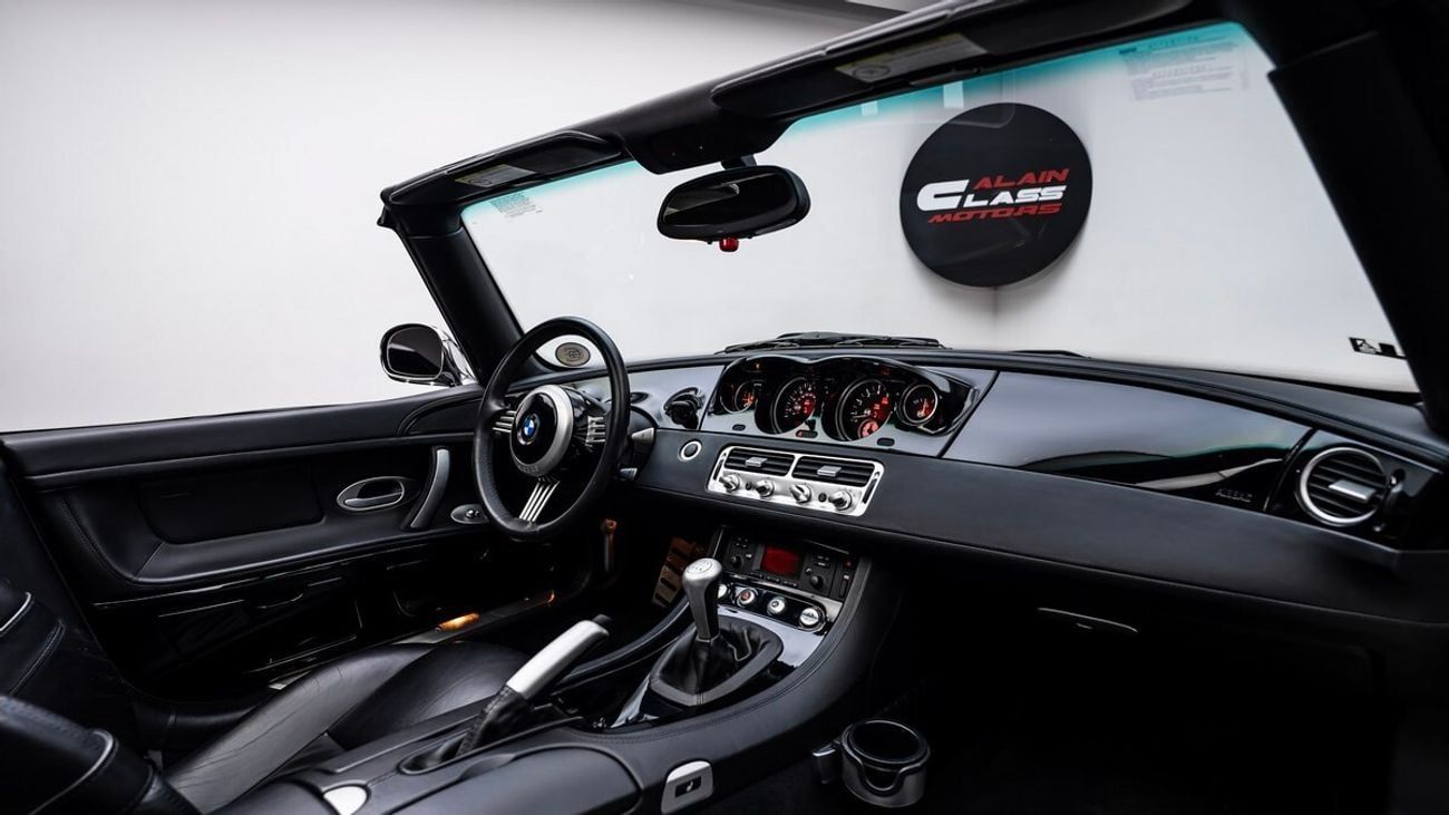 BMW Z8 2000 - American Specs