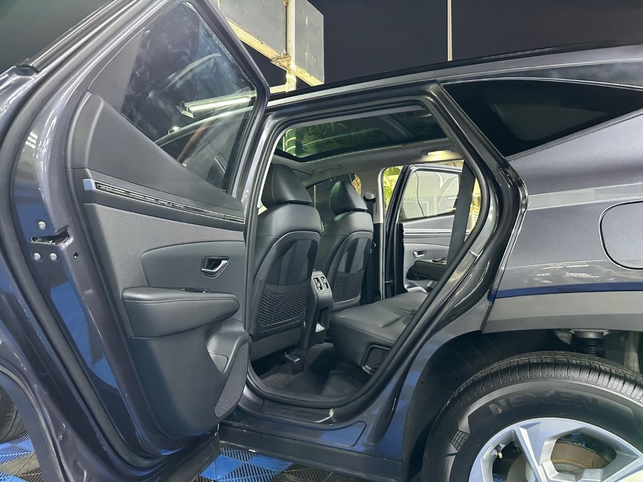 هيونداي توسون Comfort 2.5L Full option Panoramic