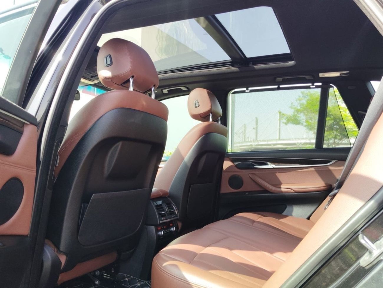 بي أم دبليو X5 35i Exclusive 3.0L (5 Seater)