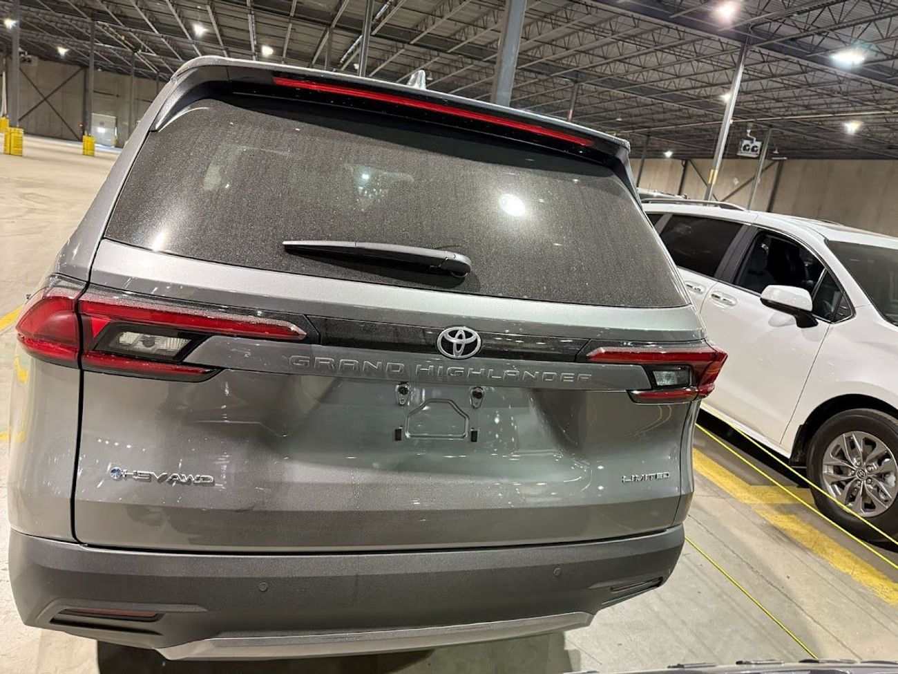 Toyota Grand Highlander LIMITED HYBRID/2025/Coming Soon