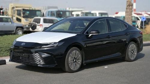 تويوتا كامري Toyota Camry GLE 2.5L Petrol Panoramic Roof ( READY STOCK )