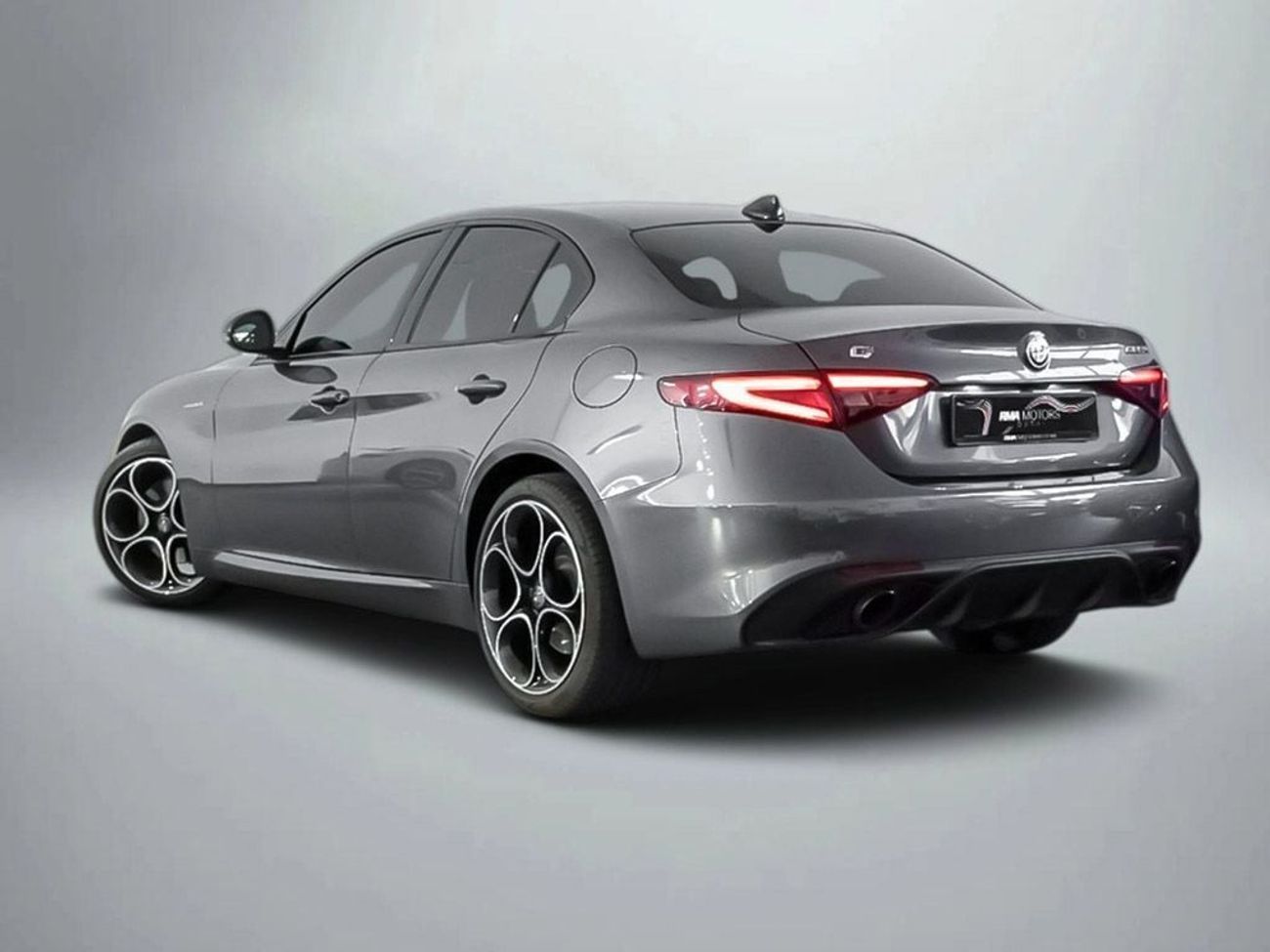 ألفا روميو جوليا 2023 Alfa Romeo Giulia Veloce Q2 / Alfa Romeo Warranty & Service Pack