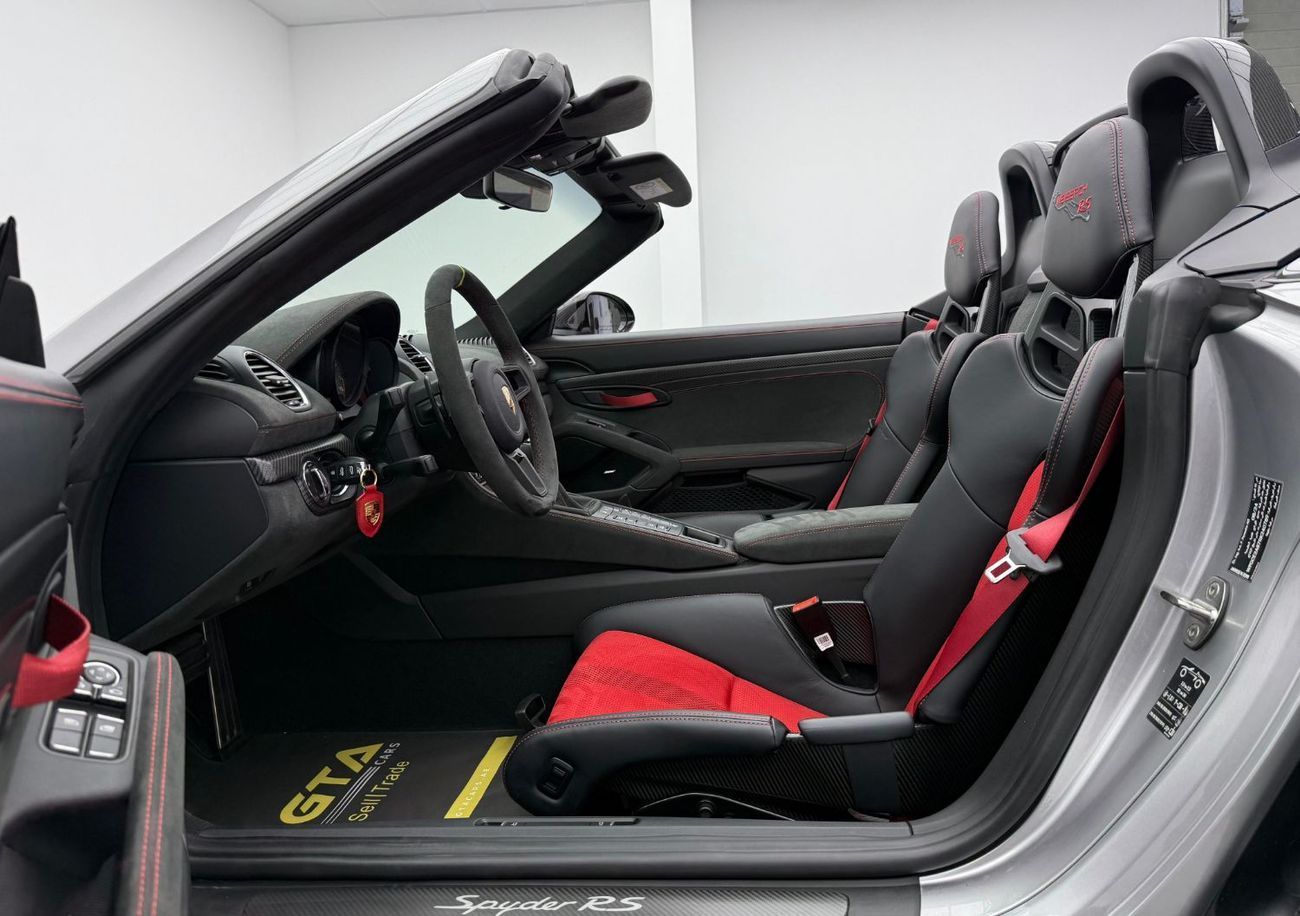 بورش 718 سبيدر RS 2024 Porsche 718 Spyder GT4 RS Weissach Pack, 2026 Porsche Warranty, Very Low Km, GCC