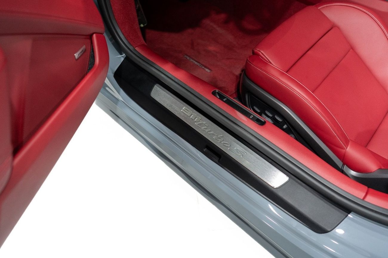 Porsche 911 Turbo S 3.8L (640 HP) Coupe 2024 911 TURBO S | GCC | 2 YEARS WARRANTY | SPORTS EXHAUST