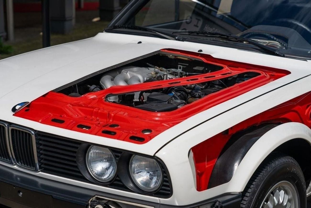 بي أم دبليو 325 E30