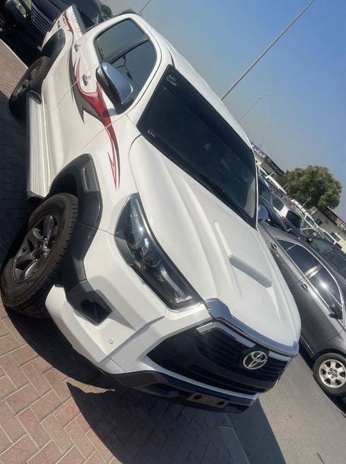 Toyota Hilux DLS 2.4L