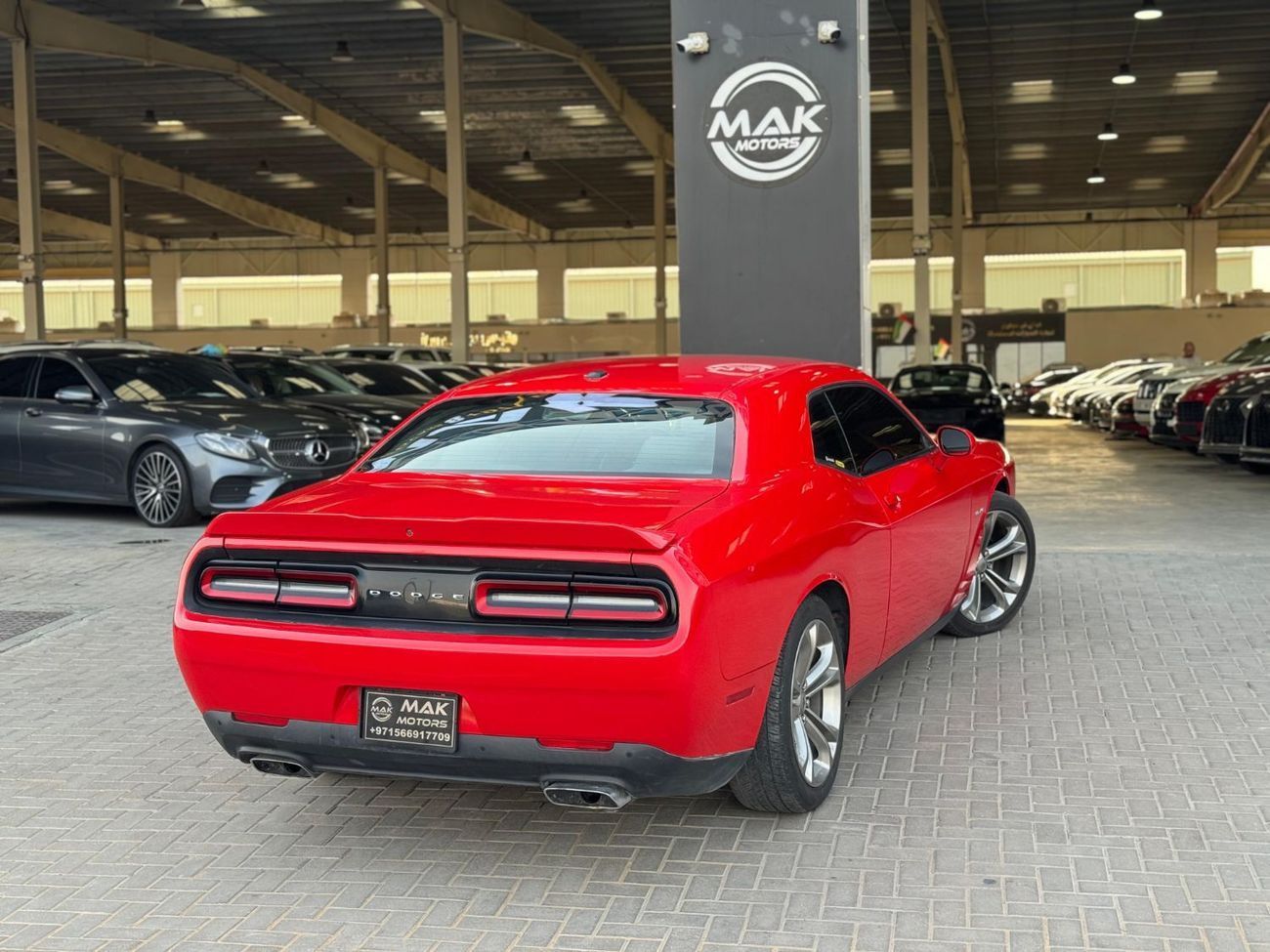 دودج تشالينجر R/T 5.7L (370 HP) R/T 5.7L / HIMI ENGINE / 20"RIMS / REMOTE START / REAR WHEEL DRIVE / IN PERFECT CO