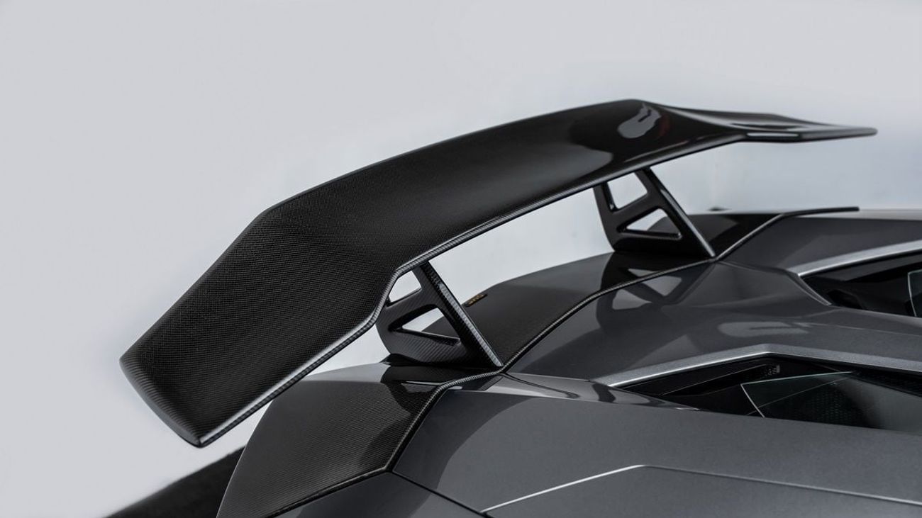 لامبورغيني أفينتادور LP 700-4 Roadster with DMC Body Kit - 2015 - GCC