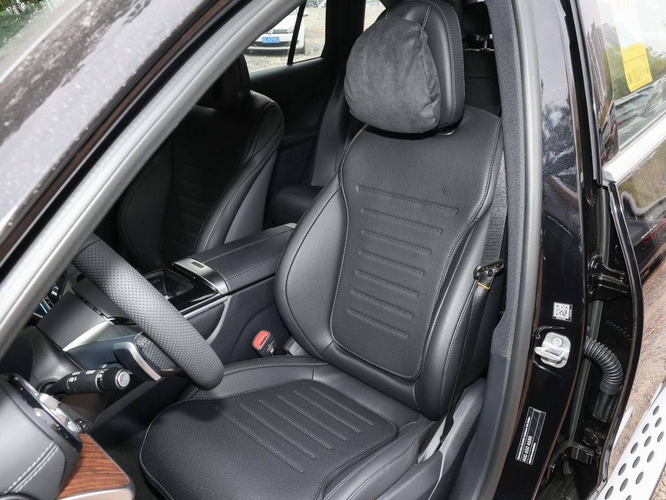 مرسيدس بنز GLC 300 GLC 300L - 4x4 - 258HP - Aut