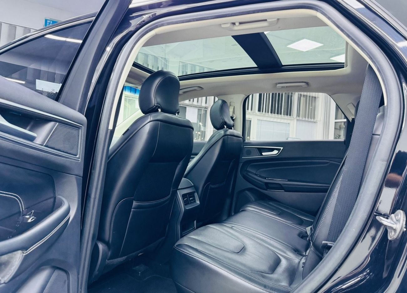 فورد إدج GCC .. FSH .. Original paint .. warranty .. Service .. AWD .. Titanium .