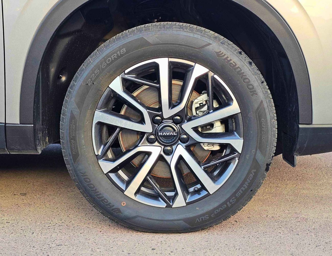 هافال H6 GWM / GDIT / 2.0L V4 PETROL / PUSH START / DVD +CAMERA  (CODE #  69080)