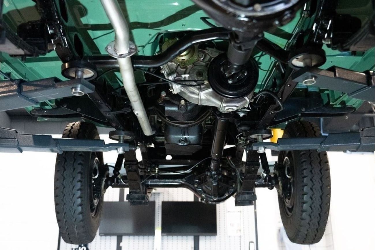 Toyota FJ Cruiser FJ-40