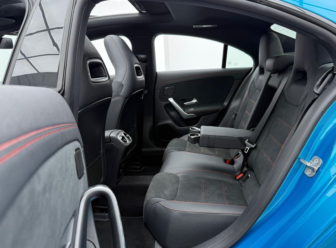 مرسيدس بنز CLA 200 *Brand New* 2025 Mercedes Benz CLA 200 AMG Premium, 2030 Mercedes Warranty, Delivery Km, GCC