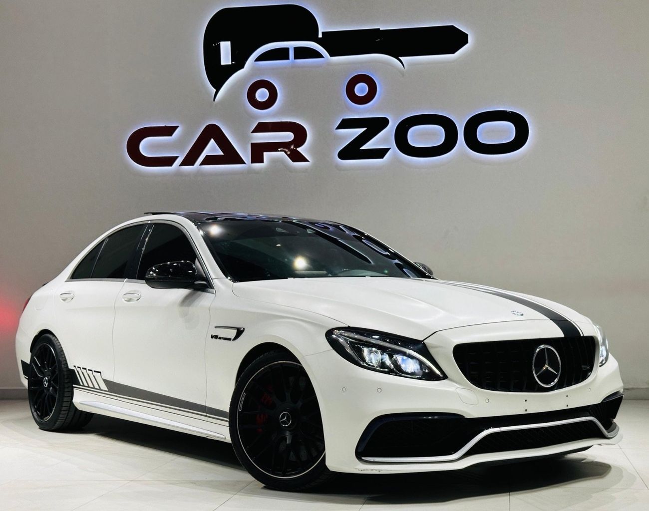 مرسيدس بنز C 63S AMG Std 4.0L (5 Seater)