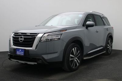 Nissan Pathfinder SL 3.5