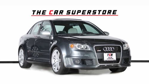 أودي RS4 2006-AUDI RS4-FULL SERVICE HISTORY-GCC-IMMACULATE CAR