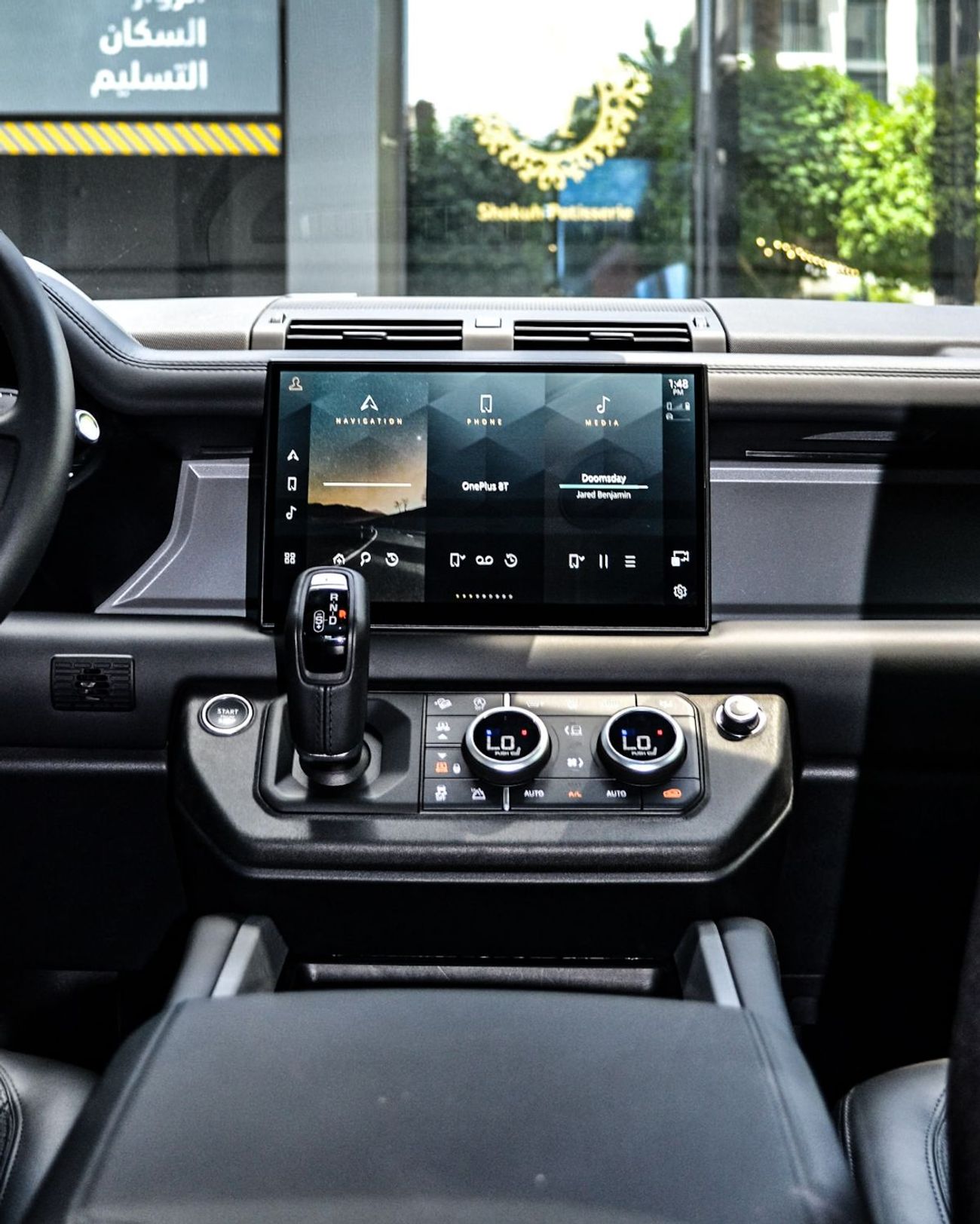لاند روفر ديفندر P400 V6 Sedona Edition Best deal Ready to Go