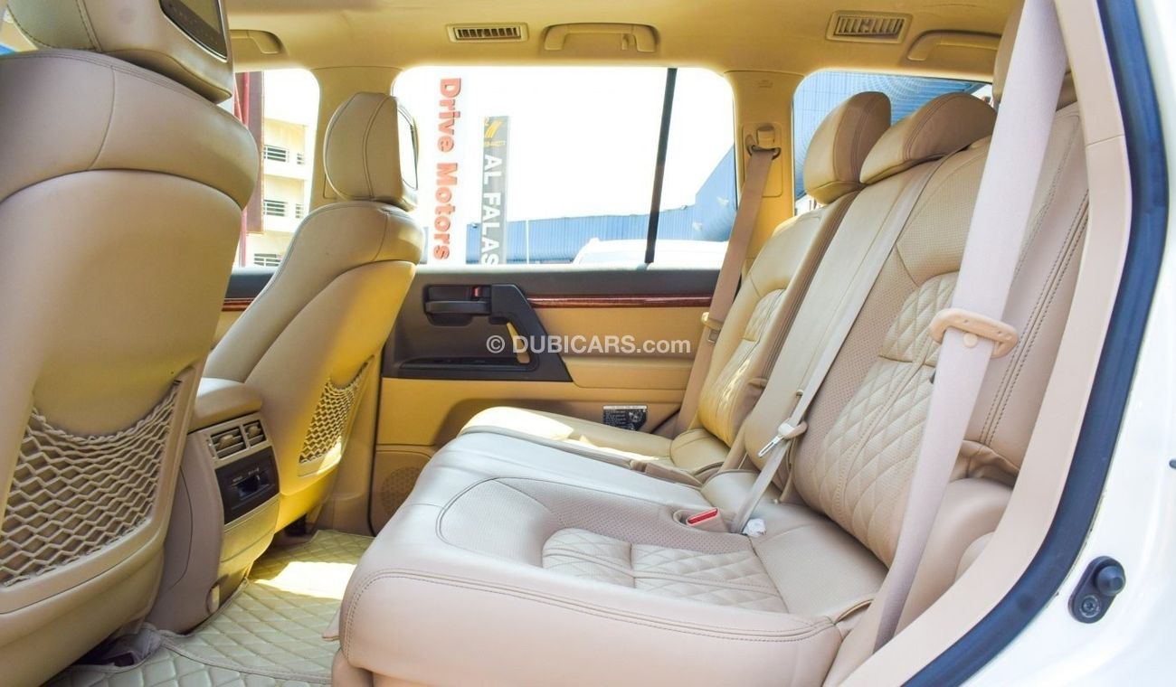 Toyota Land Cruiser GXR V6