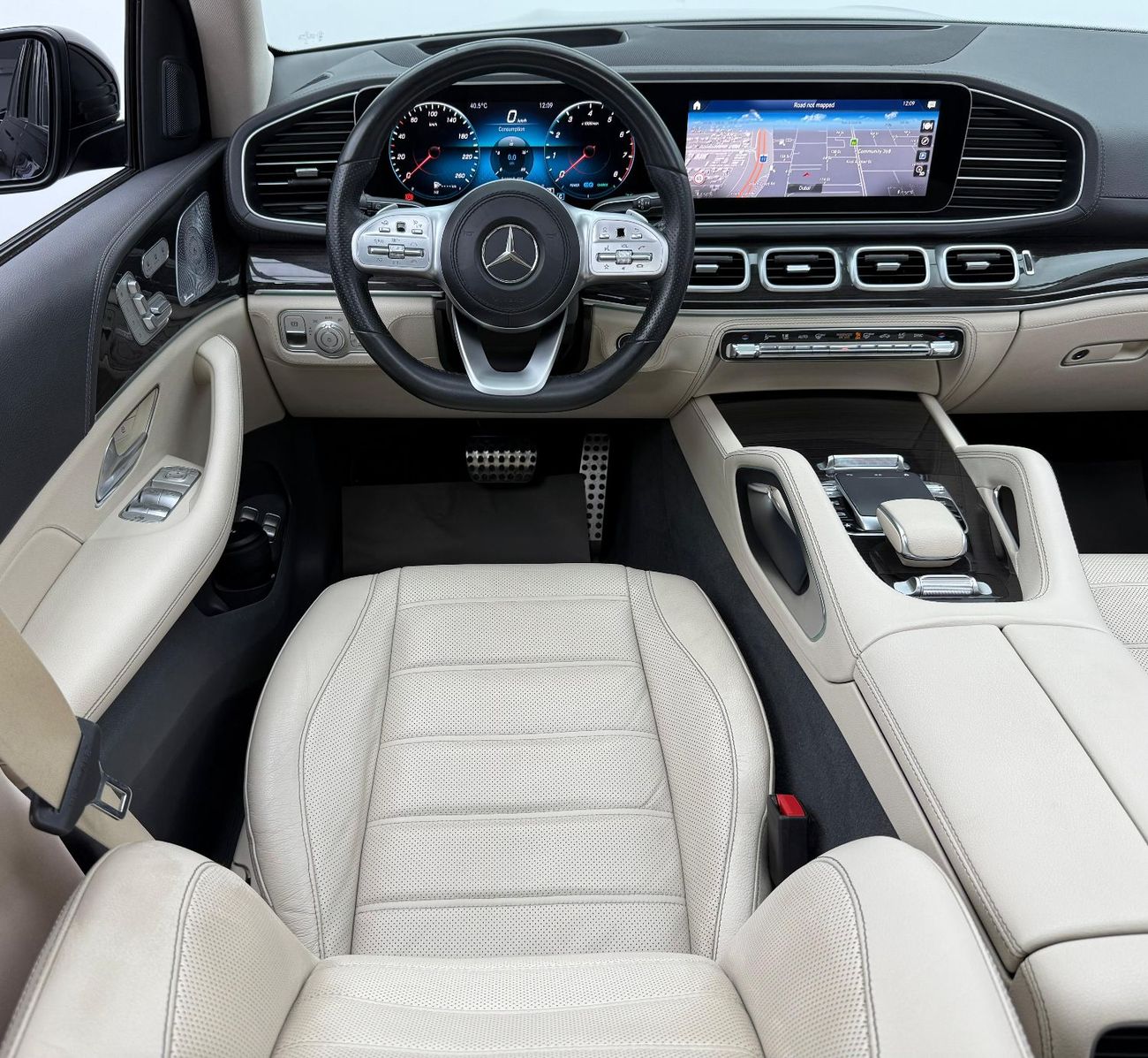 مرسيدس بنز GLS 450 4MATIC 2020 Mercedes Benz GLS 450 AMG 4MATIC, Warranty, Full Mercedes Service History, 7 Seater, GCC