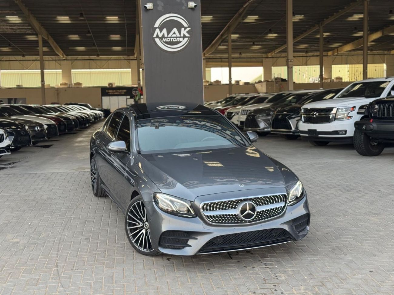 مرسيدس بنز E 450 Avantgarde 3.0L V6 3.0L TT /CLEAN TITLE / PANORAMIC SUNROOF / DIGITAL CLUSTER / PROMASTER SOUND SYST