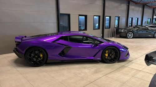 Lamborghini Revuelto