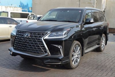 لكزس LX 570 Full option clean car