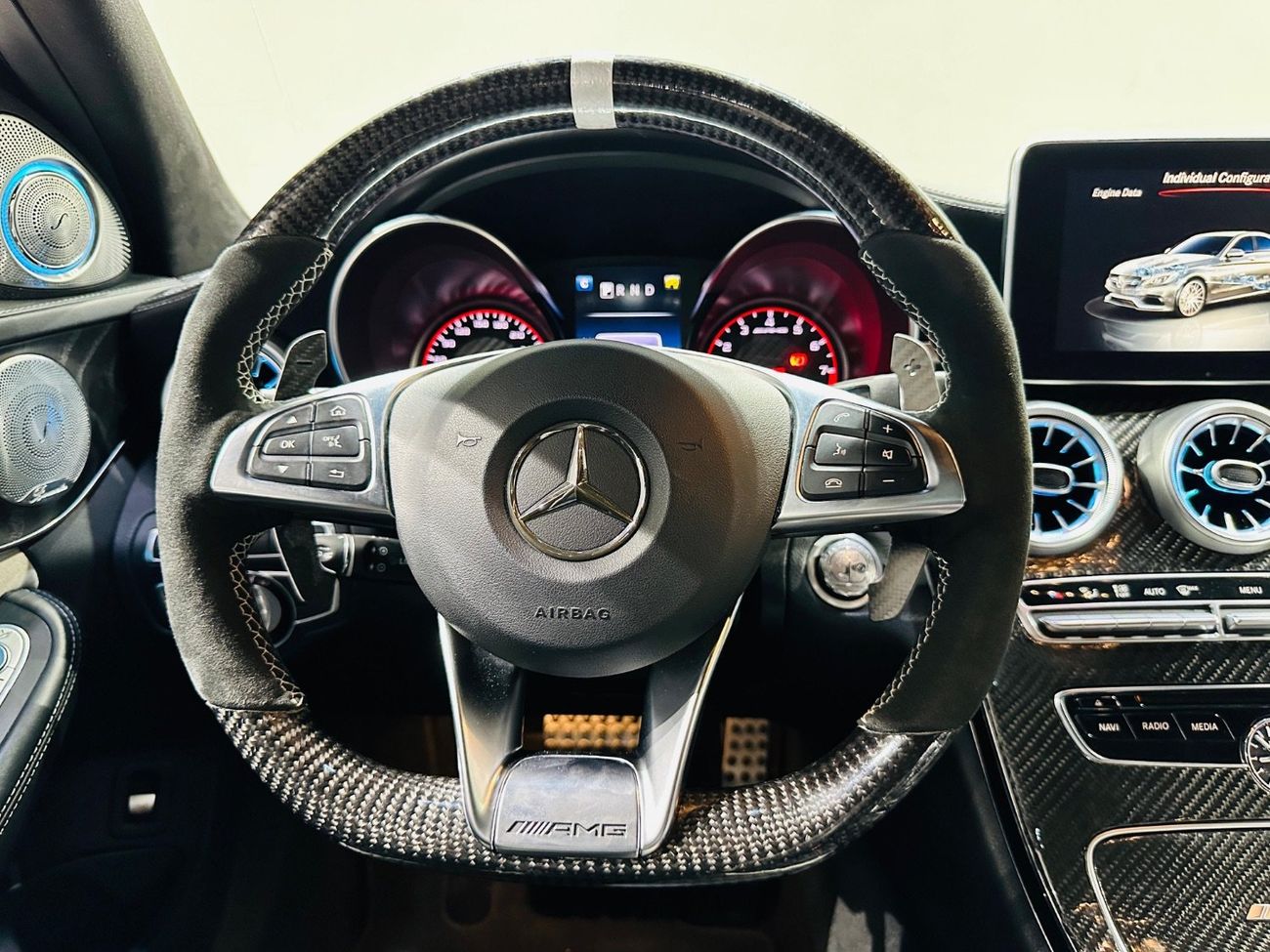 مرسيدس بنز C 63S AMG Std 4.0L (5 Seater)